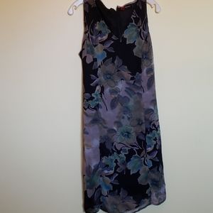 Vintage sleeveless floral dress